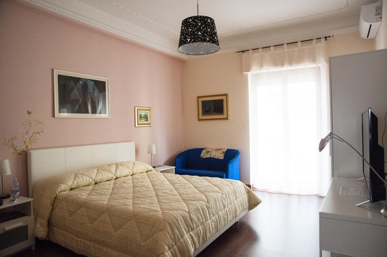 Alma B&B โครโตเน ภายนอก รูปภาพ